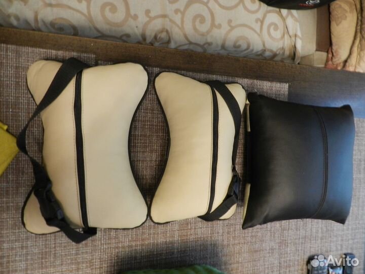 Подушка,подголовники 