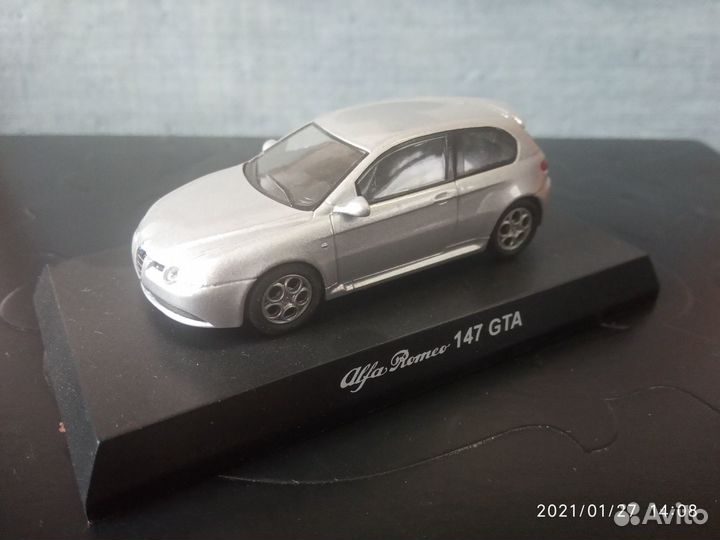 Модели авто 1:64 Альфа Ромео от kyosho (япония)