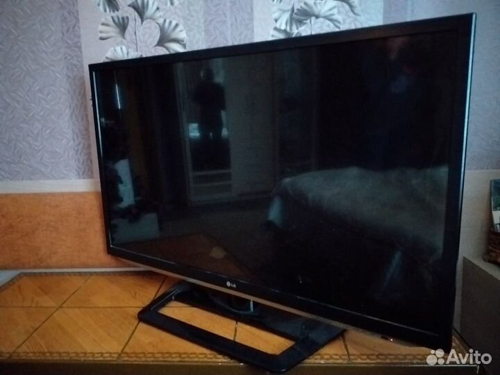 Телевизор на запчасти