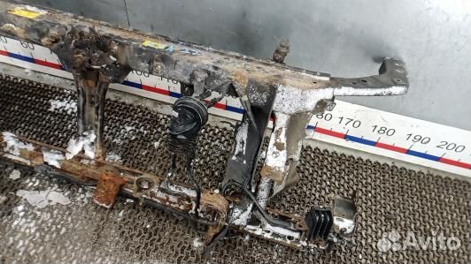 Передняя панель крепления облицовки (телевизор) nissan pathfinder R51 (NEA27G201)