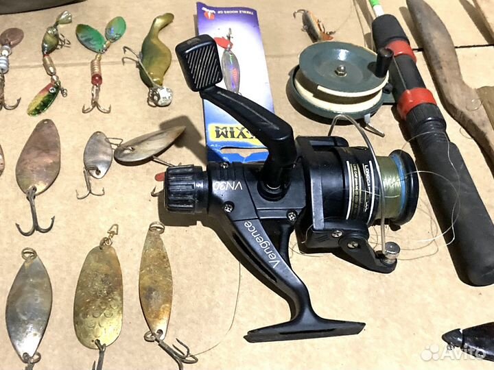 Катушка, удочка, воблеры, блесны