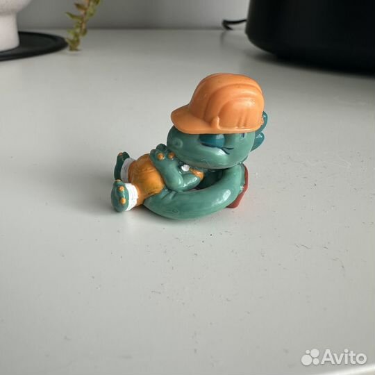 Игрушки из киндер сюрприза 90х