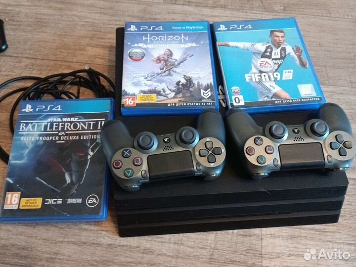Sony playstation 4 PS4 pro 1tb с играми