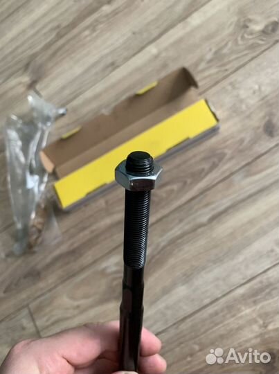 Тяга рулевая Nissan Primera P12