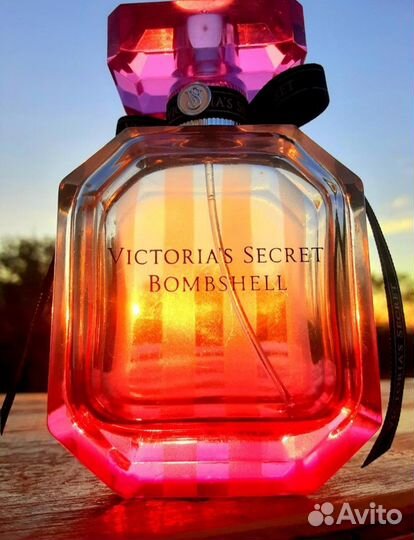 Bombshell Victoria Secret