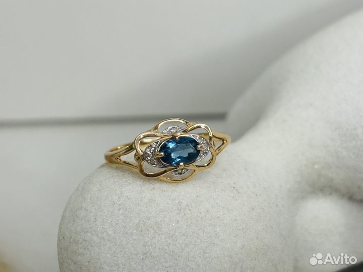 Золотое кольцо 18 размер