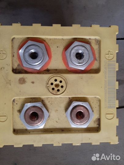 Литиевая аккумуляторная ячейка