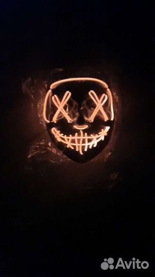 Маска неоновая крутая, новая