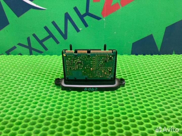 Модуль управления фарой Bmw 3 F30 N47D20C 2012