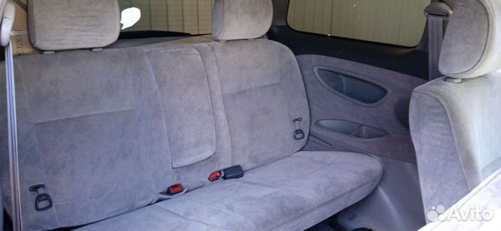 Услуги минивэна 7 мест,аренда минивэна