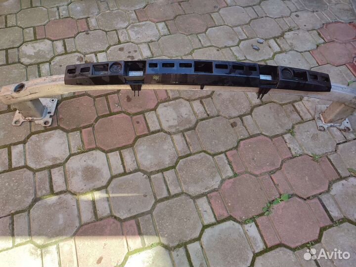 Усилитель заднего бампера Renault Megan