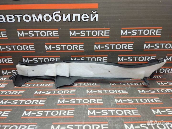Обшивка стойки задняя правая Mercedes-Benz