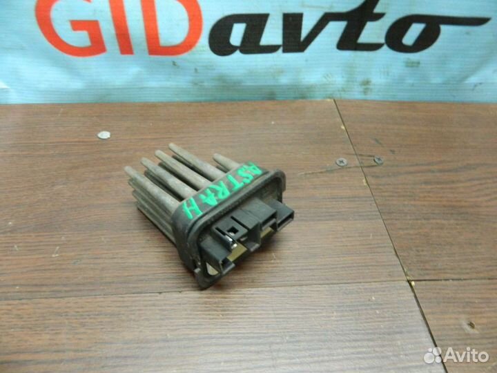 Резистор отопителя Opel Astra H