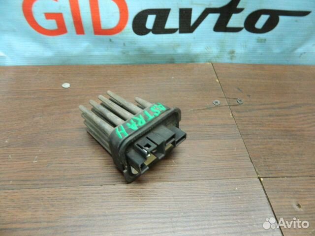 Резистор отопителя Opel Astra H