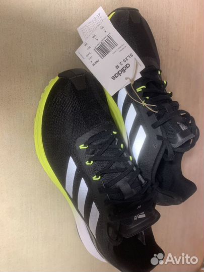 Продам кроссовки Adidas SL 20