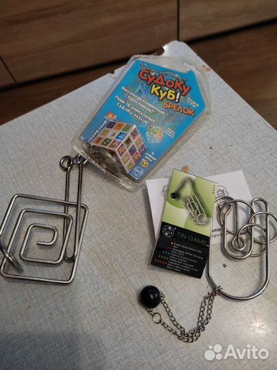 Кубик Рубика, головоломки