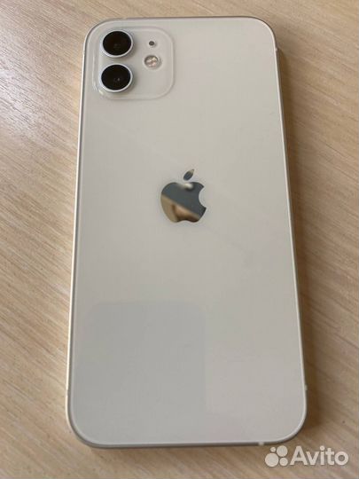 iPhone 12, 64 ГБ