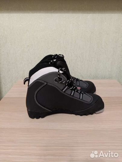 Лыжные ботинки rossignol X1 р.38 euro