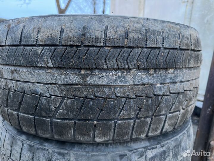 Bridgestone Blizzak Ice 245/45 R18 93S