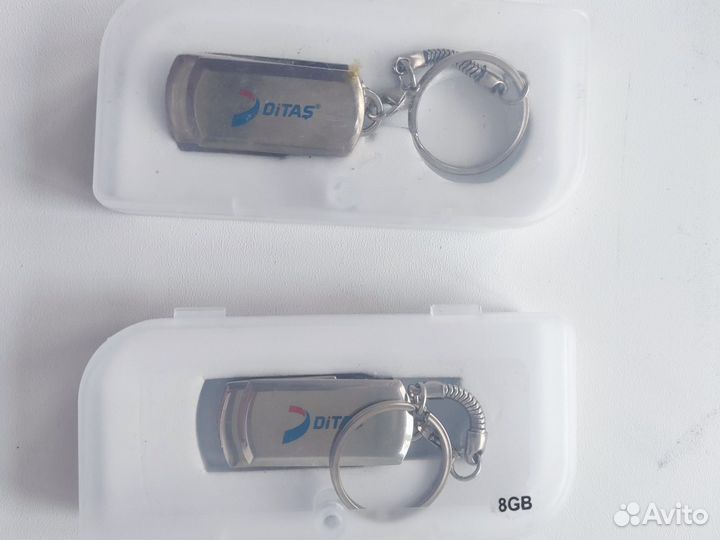 Usb флешки 8 Гб гб новые, 2 шт
