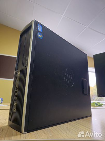 PC HP Compaq 8200 Elite SFF