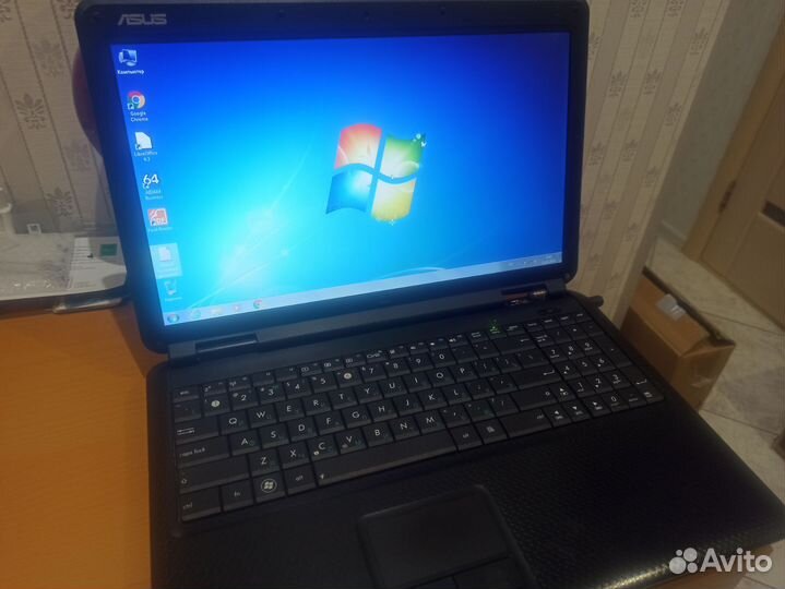 Шуcтрый Asus.320Гб,3Гб,15.6