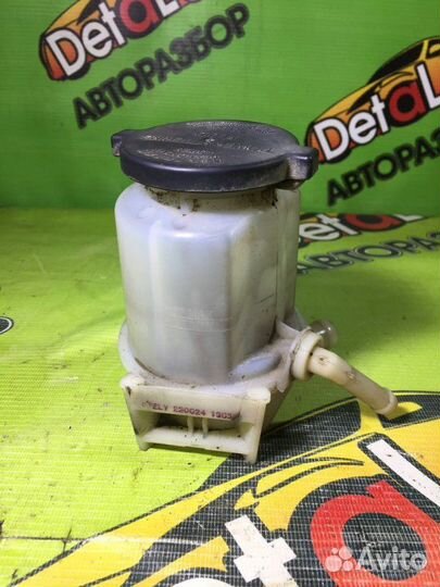 Бачок гур Geely Mk