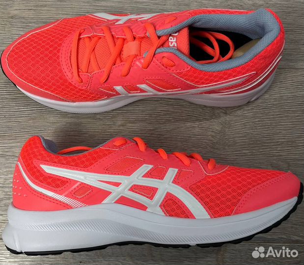 Кроссовки женские asics 38 размер оригинал