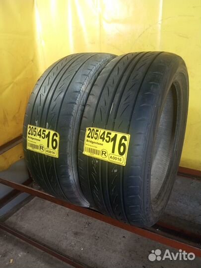 Bridgestone MY-02 Sporty Style 205/45 R16