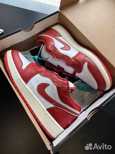 Кроссовки nike Jordan женские