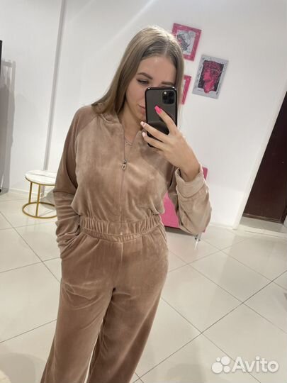 Велюровый костюм женский