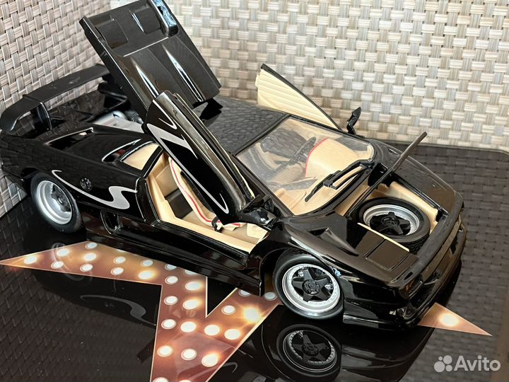 Модели автомобилей 1:18