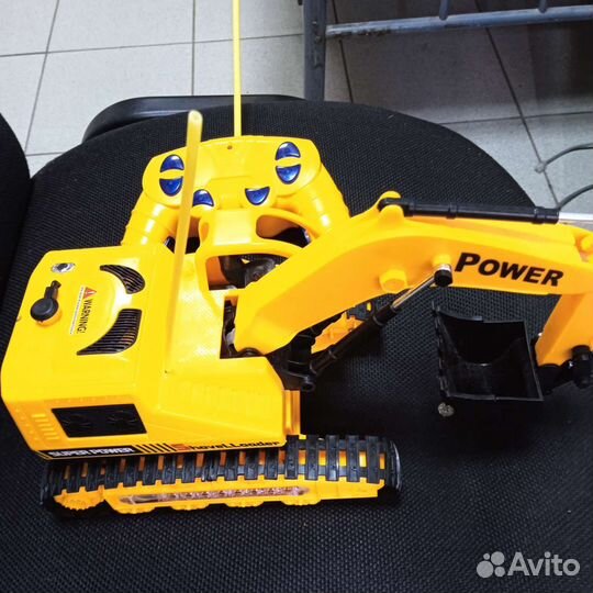 Экскаватор детский радиоуправляемый
