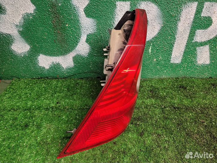 Фонарь задний левый ford focus II рест
