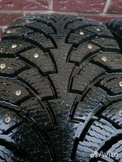 Nordman Nordman 4 215/65 R16