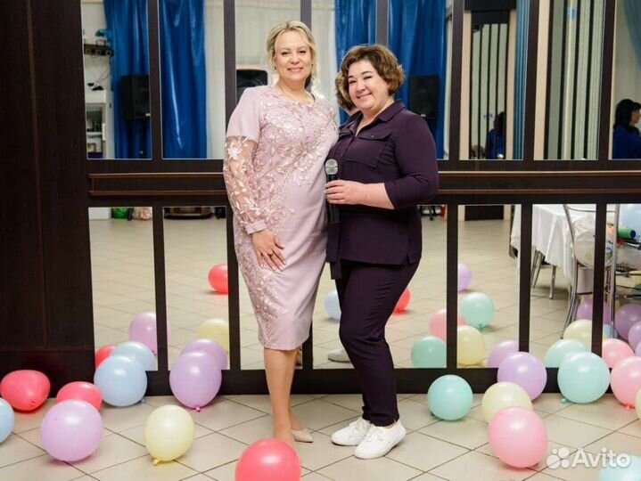 Ведущая/диджей