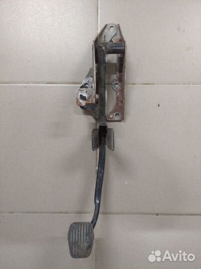 Педаль тормоза Ford Focus 2