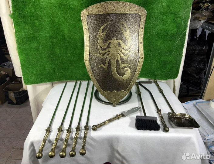 Подставка под шампуры Щит