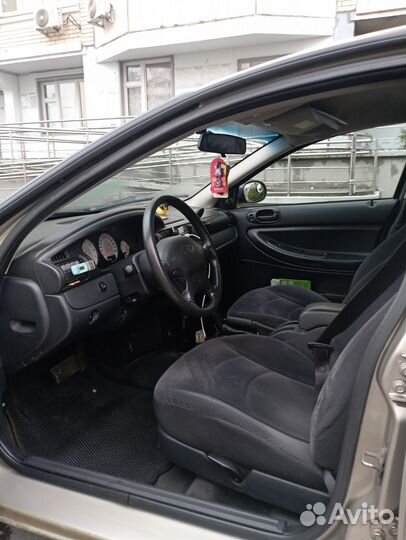 Dodge Stratus 2.4 AT, 2003, 157 916 км
