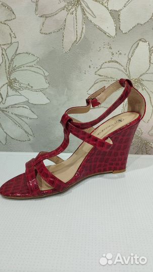 Босоножки 39