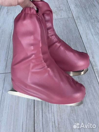 Чехлы для коньков