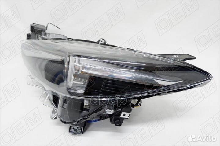 Фара левая Mazda 3 3 BM 2016-2019, с корректором