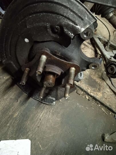 Поворотный кулак задний jaguar XF 2007-2011