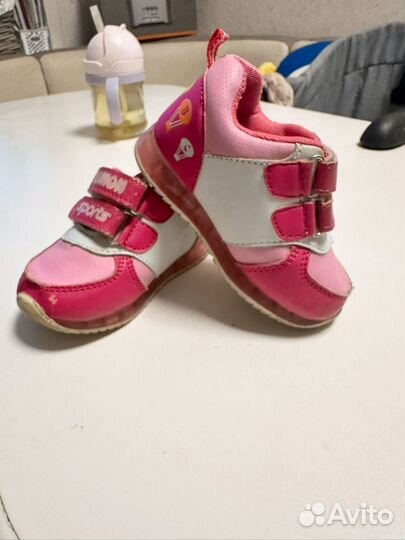 Кроссовки детские 22 размер