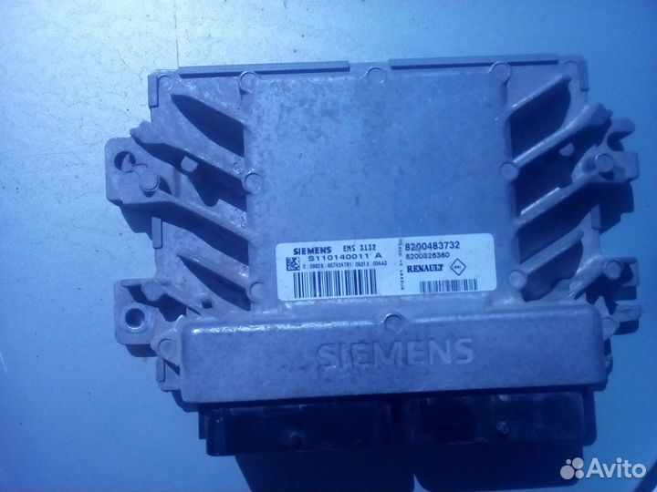 Эбу Рено Логан