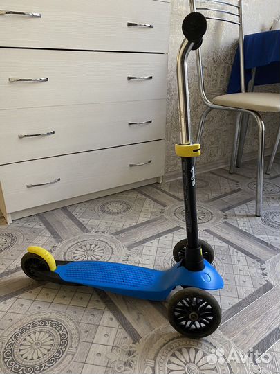 Самокат детский трехколесный
