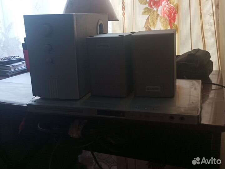 Dvd плеер. 40 дисков