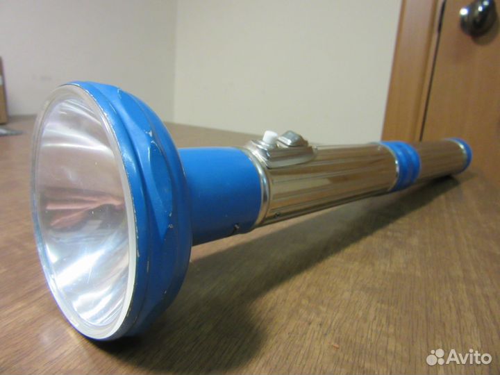 Фонарь на батарейках