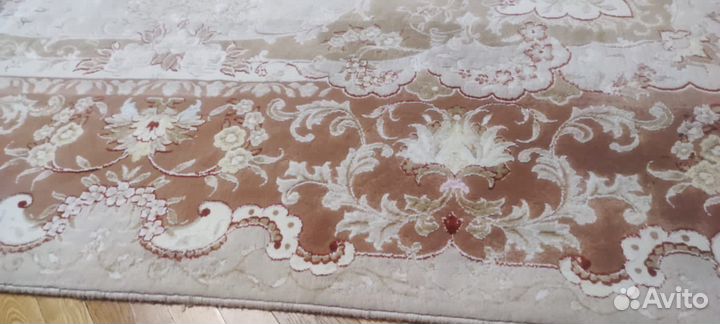 Ковер шерстяной