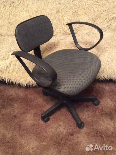Компьютерное кресло